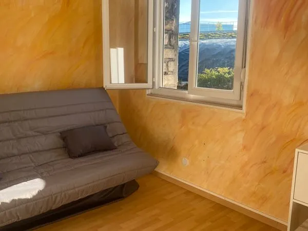 Studio meuble a louer