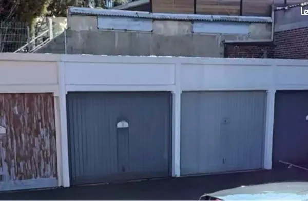 Garage à vendre loos