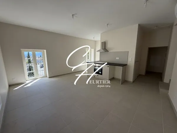 APPARTEMENT - T2 - REFAIT A NEUF