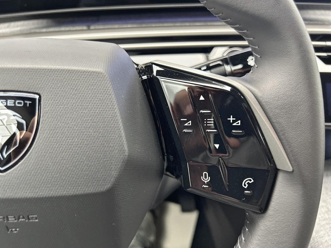 Peugeot 3008 hybrid 145 e-dcs6 allure — photo 24