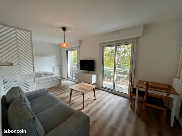 Loue superbe Studio lumineux de 30m2 avec balcon à BeaujardinLoue superbe Studio lumineux de 30m2 av