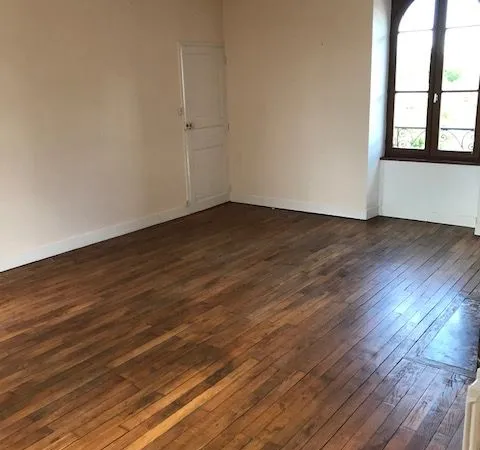 Location appartement 3 chambres - LES ORMES