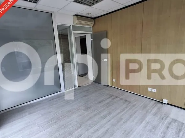 Local commercial 2 pièces 55 m²