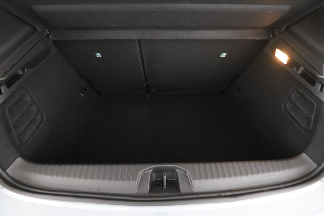 Renault Clio 1.0 TCe Techno — photo 16