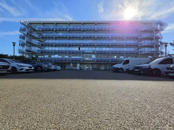 Bureaux 4487 m²