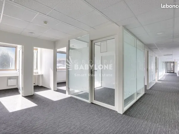 Bureaux 874 m²