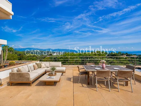 Maison 7 pièces 400 m²