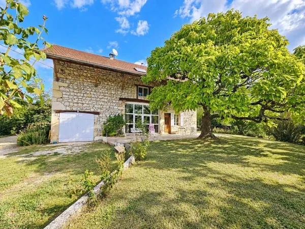 Maison 7 pièces 200 m²