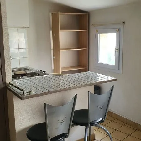 STUDIO Meublé
