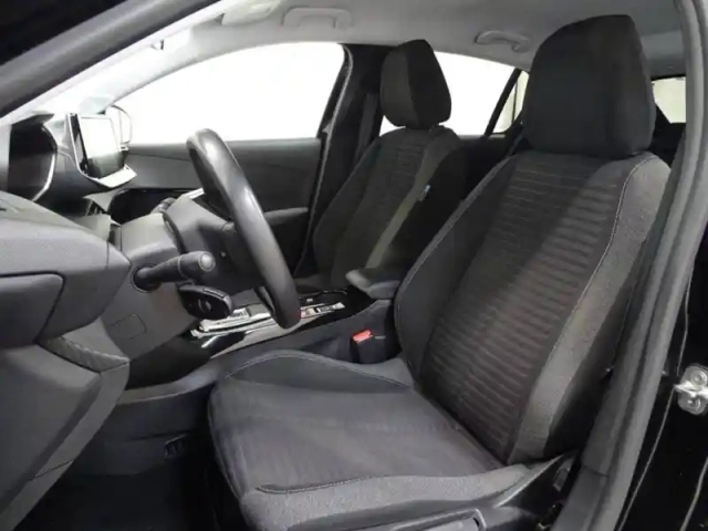 Peugeot 208 electrique 50 kwh 136ch — photo 10
