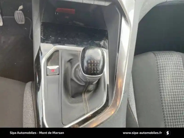 Peugeot 5008 puretech 130ch s&amp;s bvm6 — photo 12
