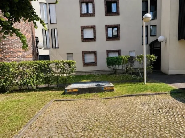 Parking 11 m²