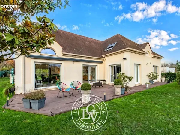 Propriété 7 pièces 201 m²
