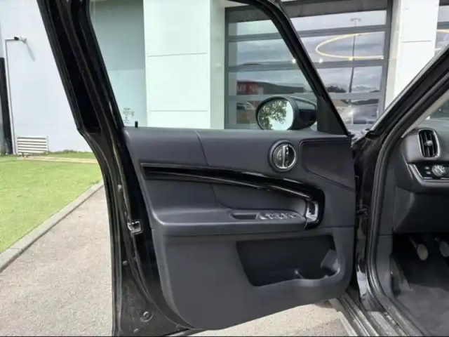 Mini Countryman one d 116ch essential — photo 5