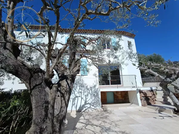 Villa T4 garage et piscine