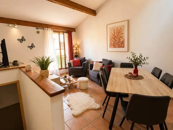 RARE - Maison de village avec garage