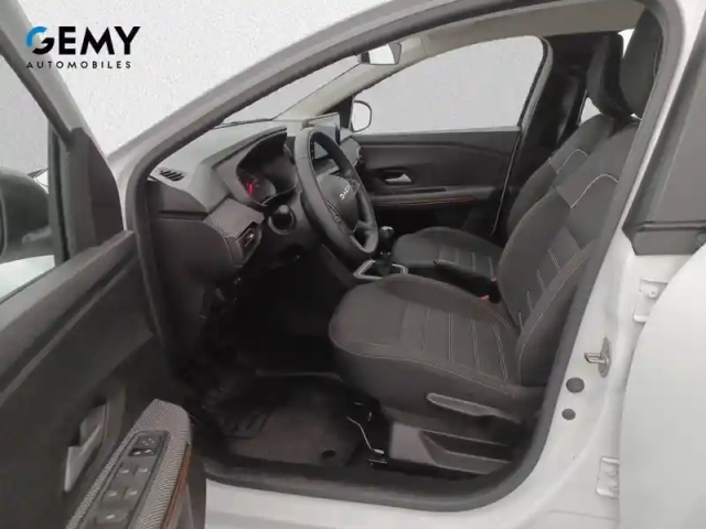 Dacia Sandero eco-g 100 — photo 24