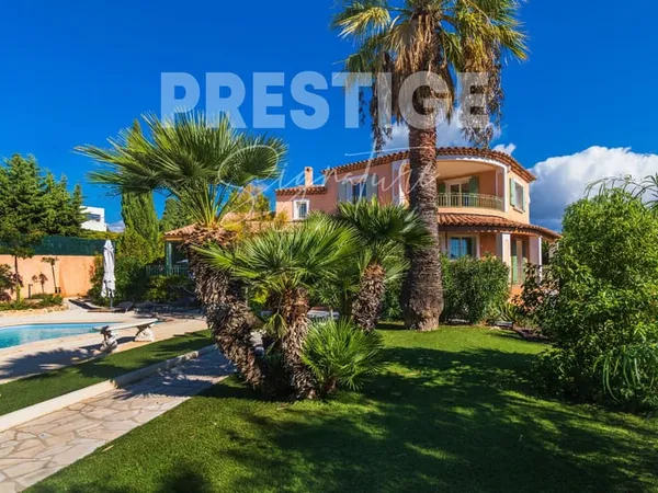 Dans une oasis de verdure Villa provençale 180m2 avec sous