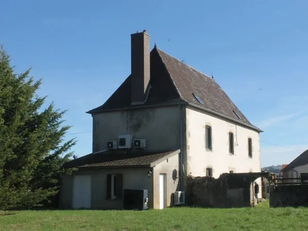 Maison 6 pièces 270 m²