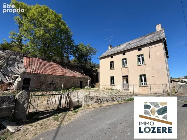 EXCLUSIVITE 144 : GR 65, Ancienne maison d'habitation à rénover sur l 'Aubrac.