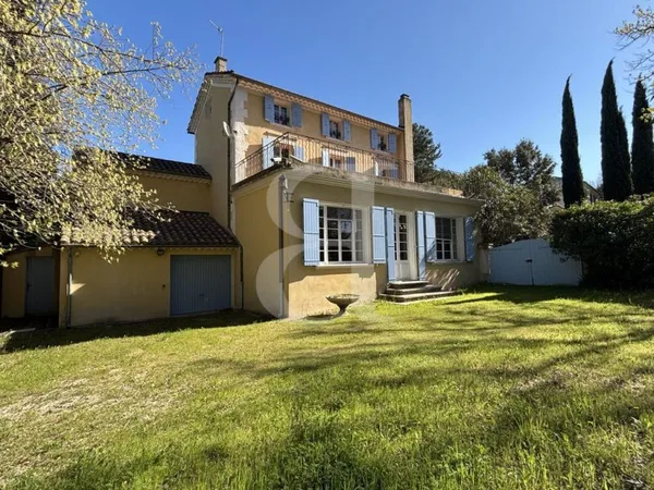 Maison de luxe 6 pièces 154 m²