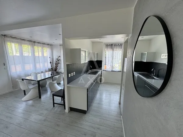 Bien immobilier de rendement Vente Cazaubon 550m² 366000€