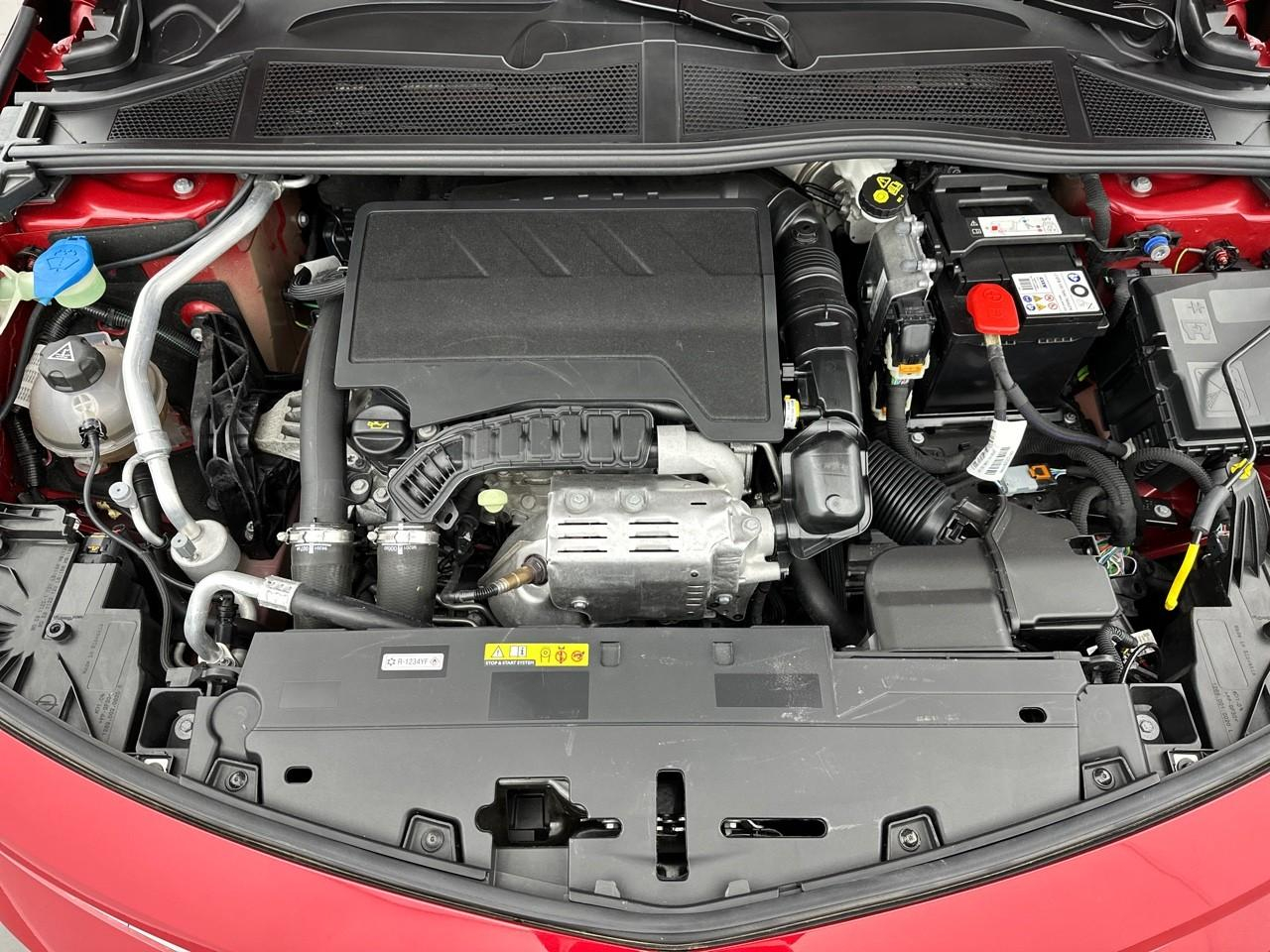 Opel Astra 1.2 turbo 130 ch bvm6 elegance — photo 15