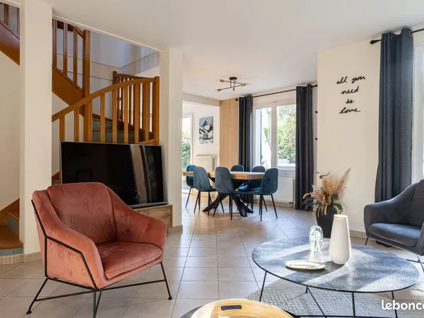 EXCLUSIVITÉ - HERBLAY-SUR-SEINE - MAGNIFIQUE MAISON FAMILIALE DE 178 m² AVEC GARAGE DOUBLE - 5 CHAMB