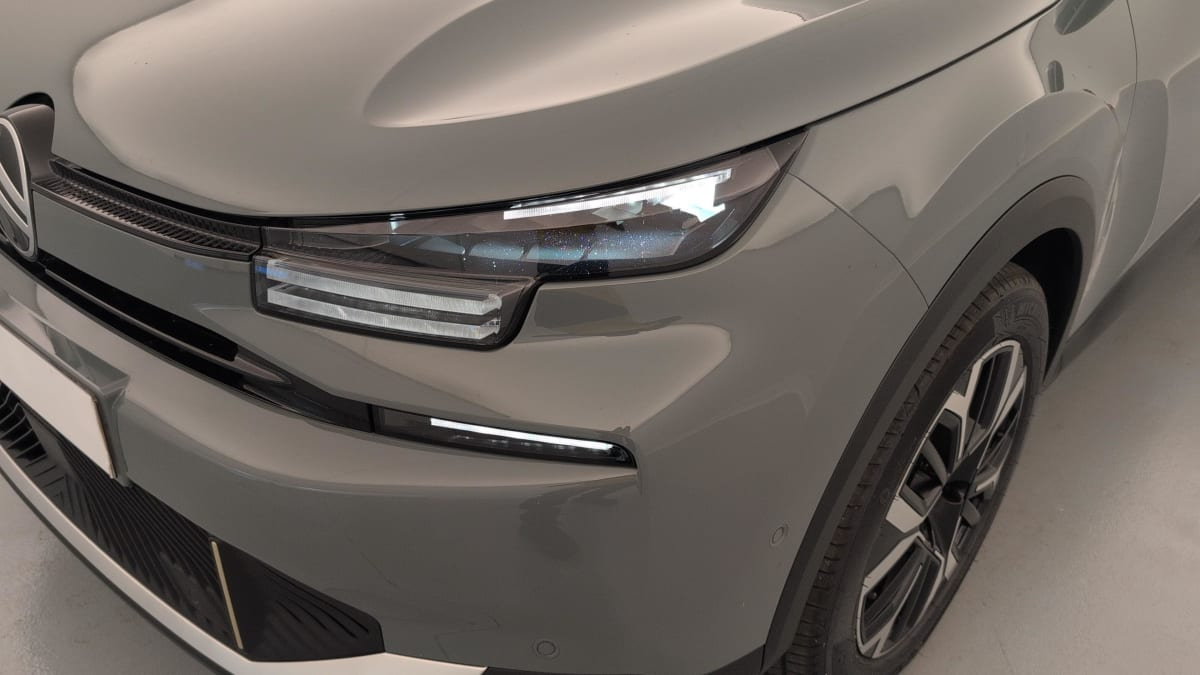 Citroën C4 — photo 17