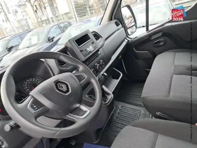 Renault Master fg f3300 l2h2 2.3 blue dci 135ch grand confort euro6 — photo 14