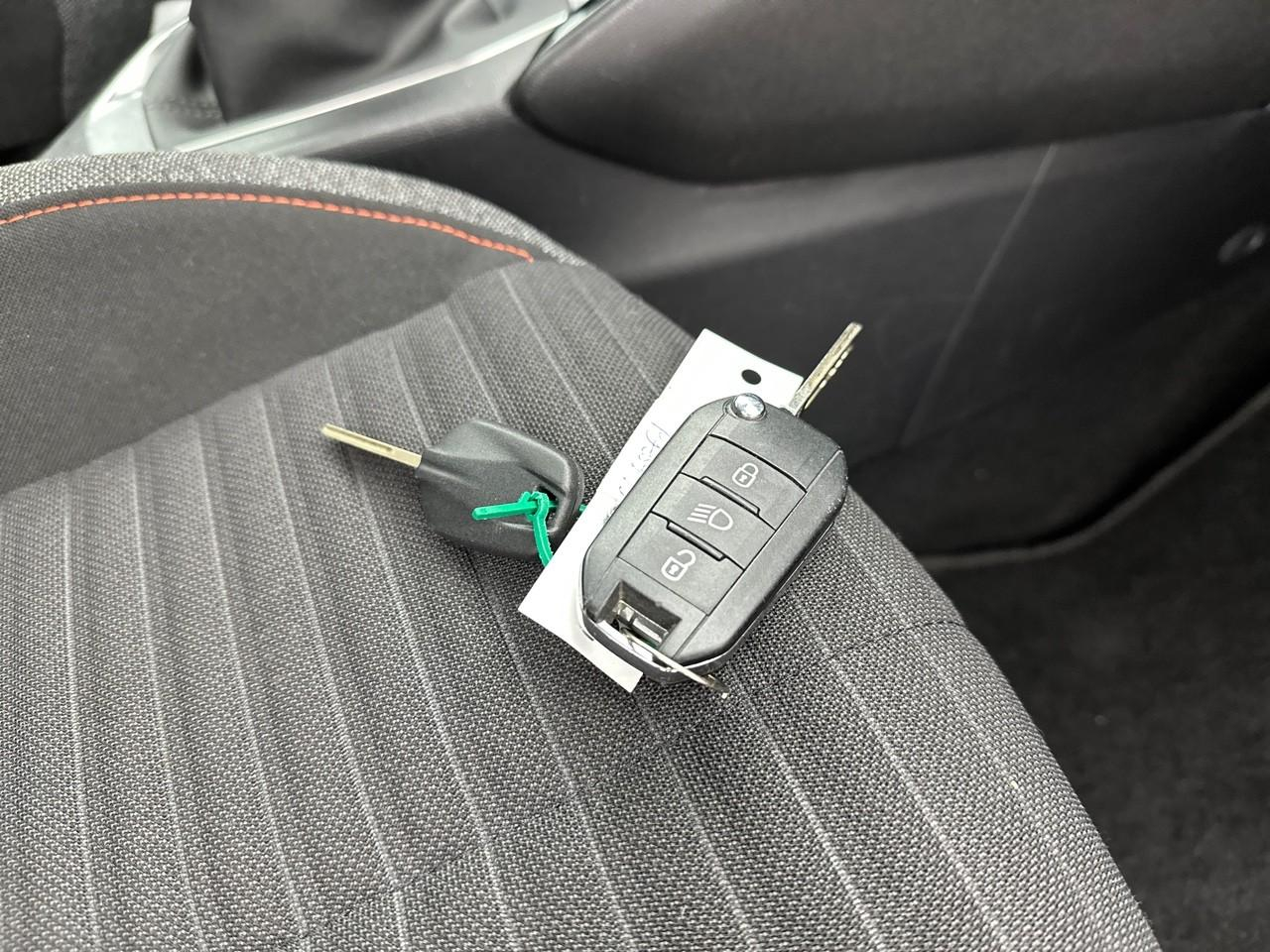 Peugeot 208 puretech 100 s&s bvm6 active pack — photo 32