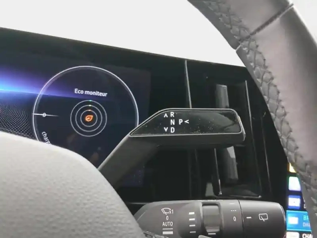 Renault Megane e-tech electric ev60 220ch iconic super charge -c — photo 150