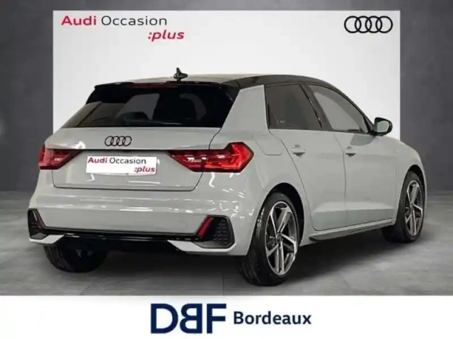 Audi A1 35 tfsi 150 ch s tronic 7 s line — photo 4