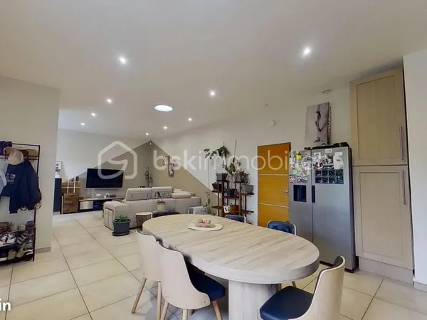 Maison 3 pièces 77 m²