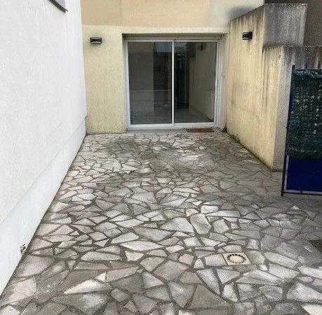 Studio / 22m² / Le Bourget (RER B)