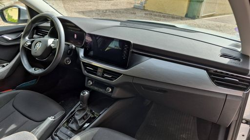 Skoda Kamiq 1.0 TSI 116 DSG7 - Scoutline – 2021 – 28192 km – Essence – Boîte Automatique — photo 19