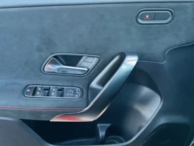 Mercedes Classe A 180 d amg line — photo 13