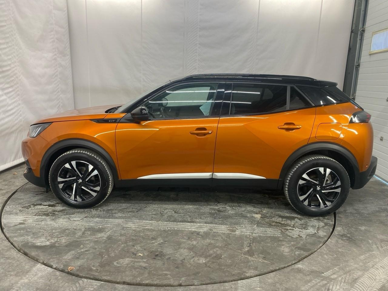 Peugeot 2008 puretech 130 s&s eat8 gt — photo 2
