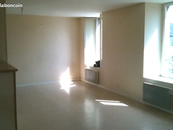 Appartement Location Tinténiac 3p 72m² 655€