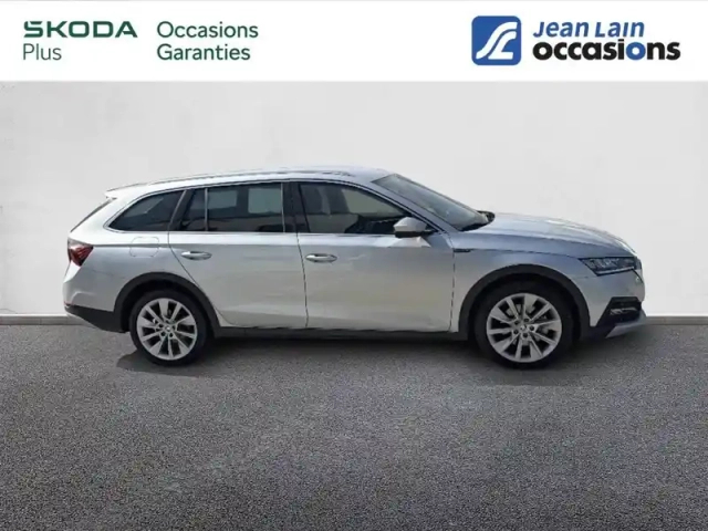 Skoda Octavia combi 2.0 tdi 200 ch dsg7 4x4 — photo 4