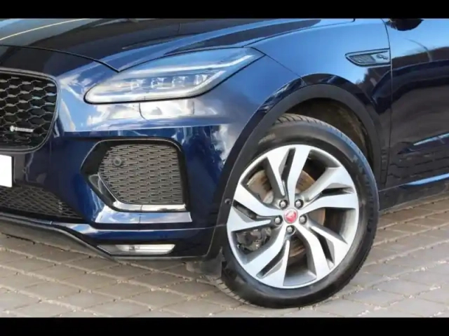 Jaguar E-Pace p300e phev r-dynamic hse bva awd — photo 17