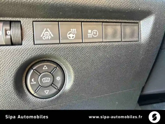 Citroën C4 e- 136 ch automatique — photo 22