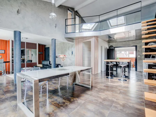 DUPLEX EN DERNIER ETAGE