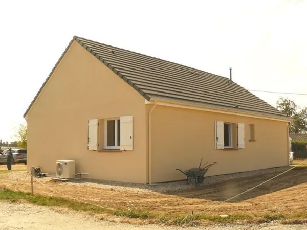Maison neuve Rochy-Condé