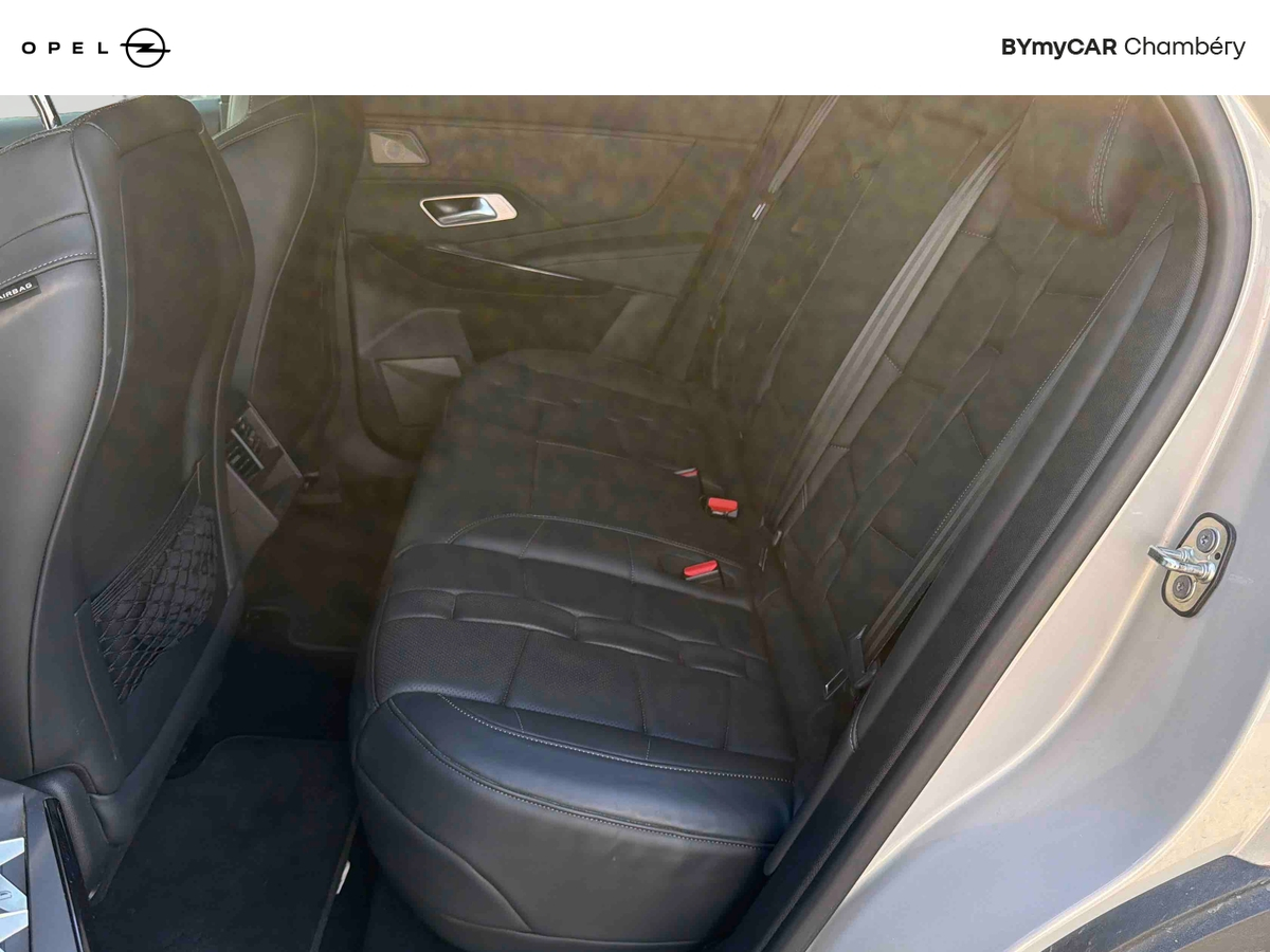 DS7 Crossback Hybride E-Tense 300 EAT8 4x4 — photo 12