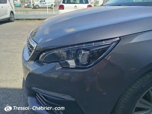 Peugeot 308 puretech 130ch s&amp;s eat8 allure pack — photo 14