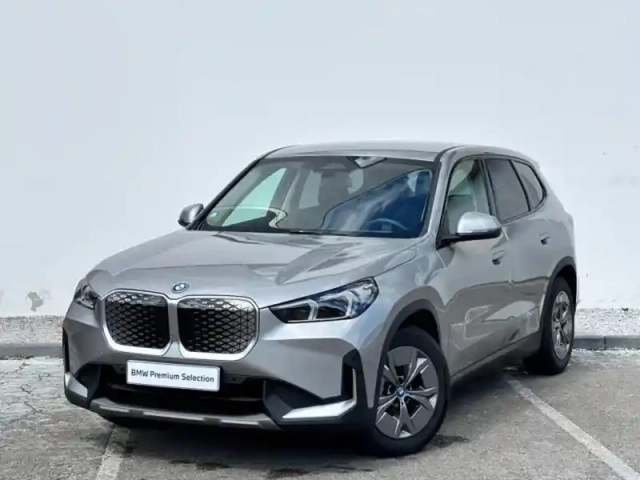 Bmw X1 iedrive20 204ch — photo 1