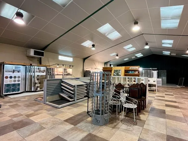 Local d'activites 980 m² centre bassin d'arcachon