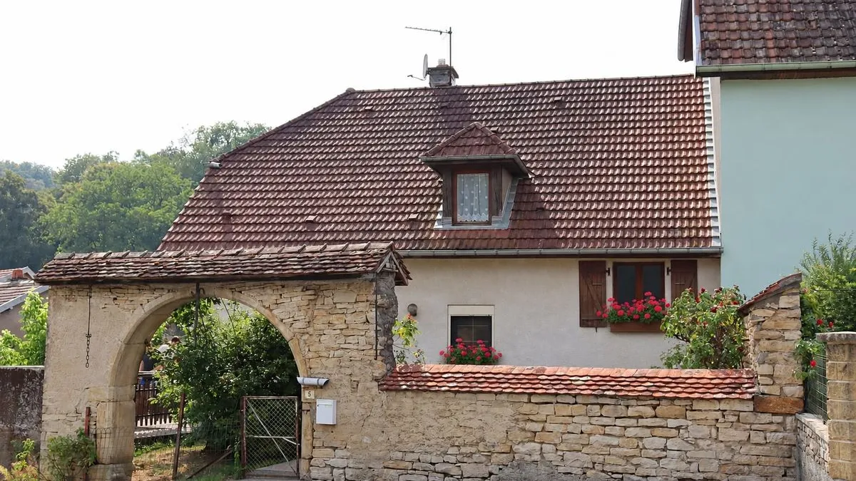 Photo 1
