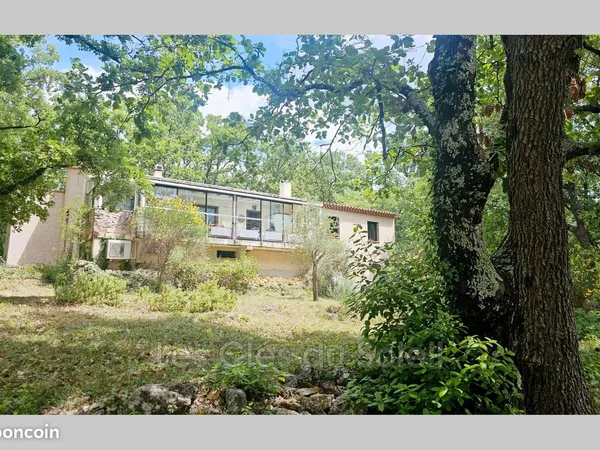 Maison 5 pièces 147 m²
